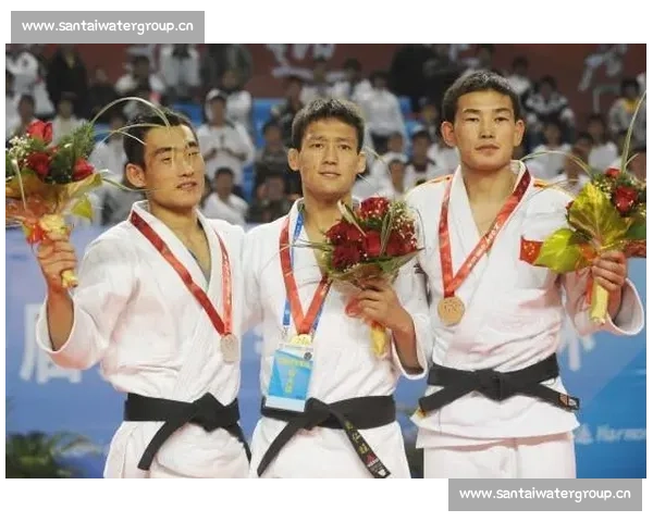 柔道赛场竞技风云 揭秘技术与策略的完美融合